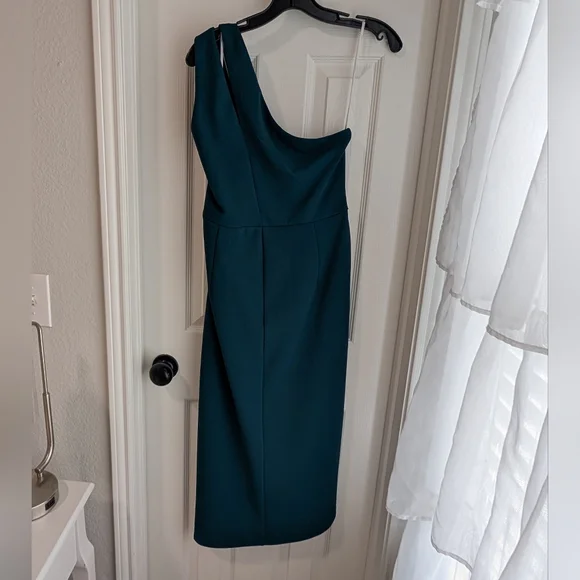2/$10 Lulu's Hunter Green One Shoulder Midi Dress - Picture 3 of 5